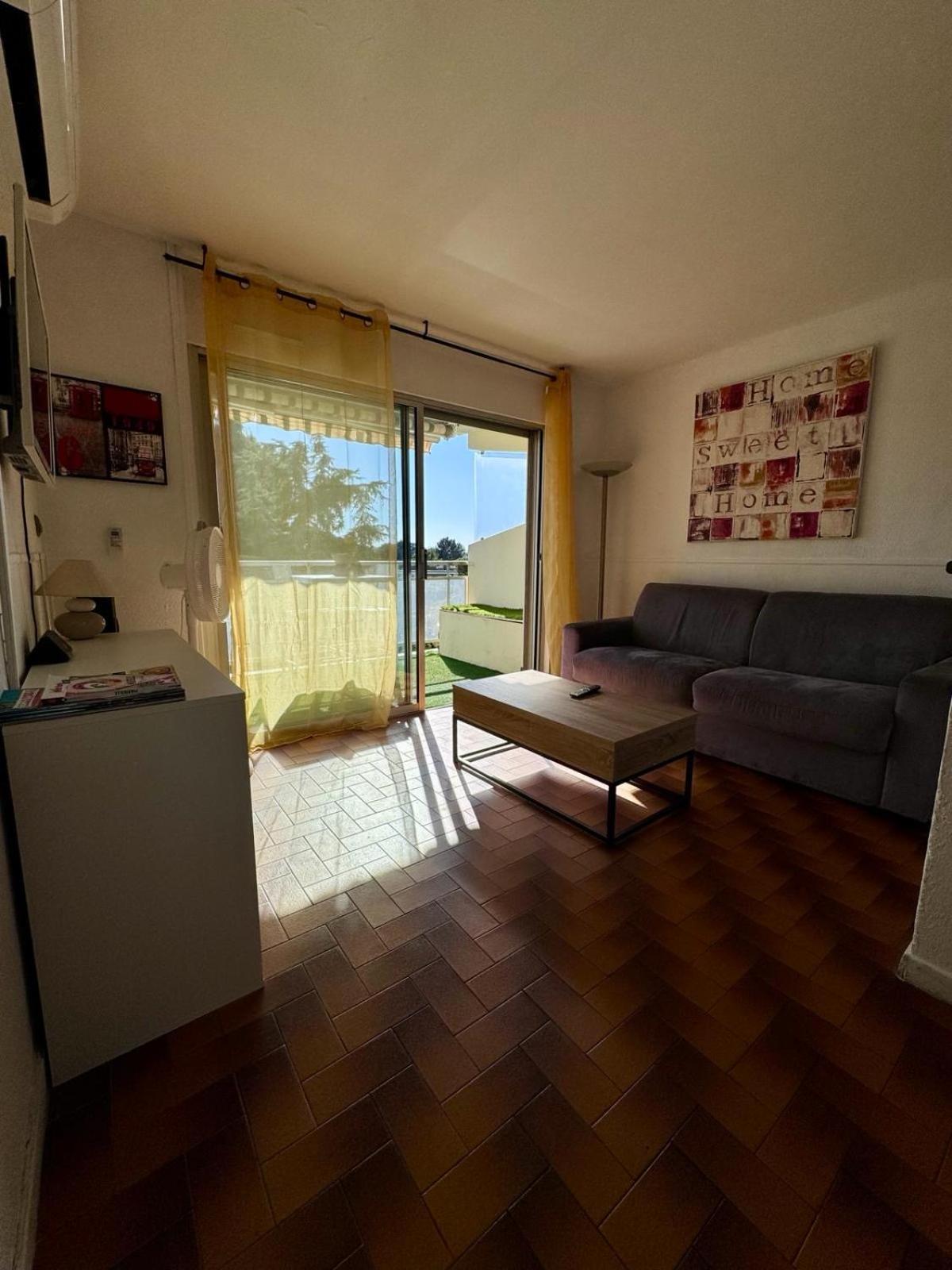 Beau Studio Climatise Face A La Mer La Ciotat Luaran gambar