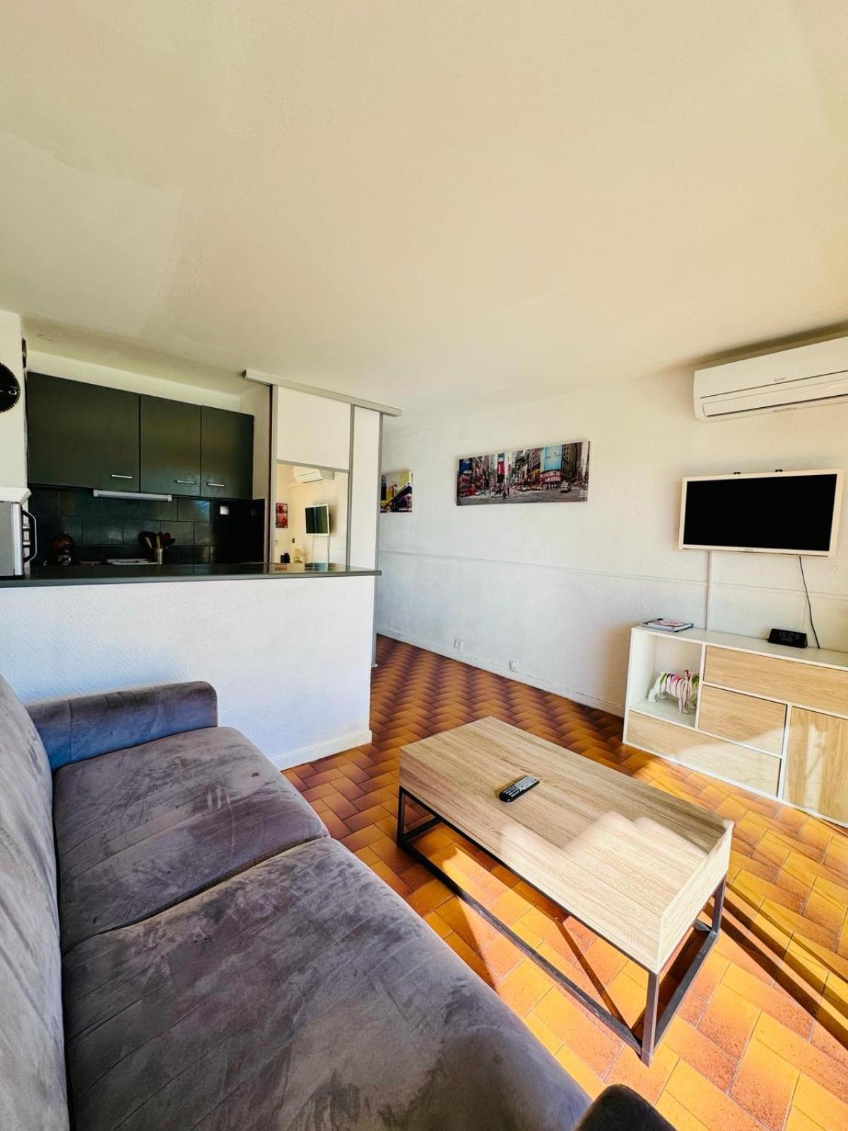 Beau Studio Climatise Face A La Mer La Ciotat Luaran gambar
