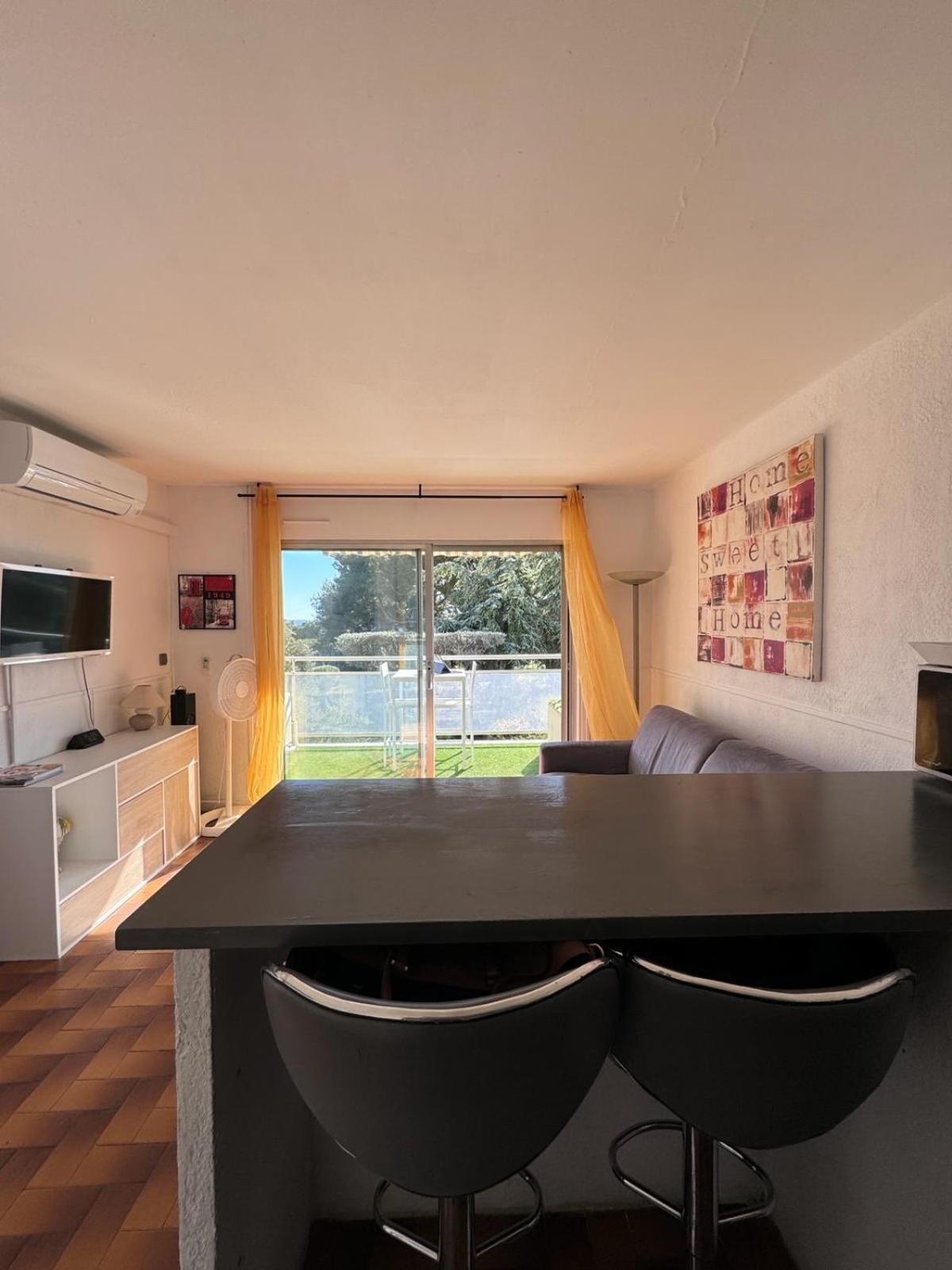 Beau Studio Climatise Face A La Mer La Ciotat Luaran gambar