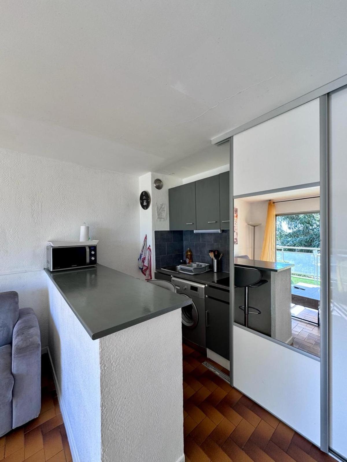 Beau Studio Climatise Face A La Mer La Ciotat Luaran gambar